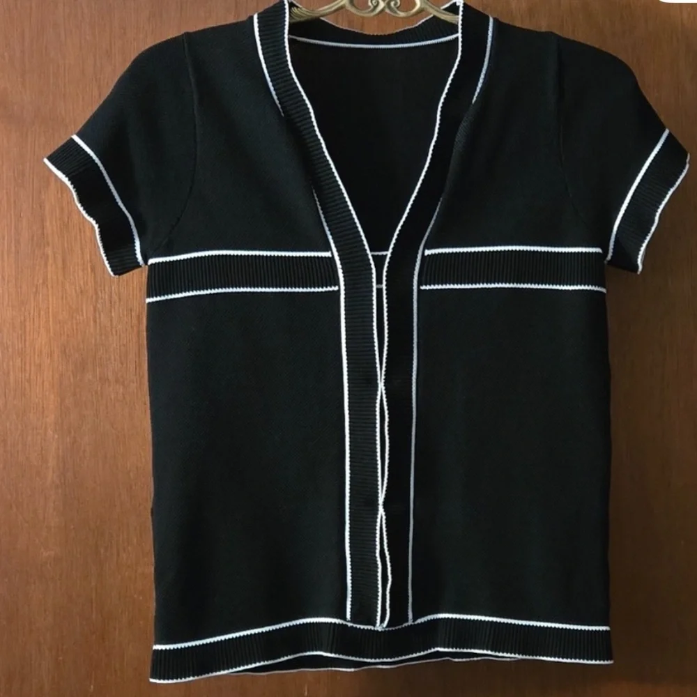 Chanel top
